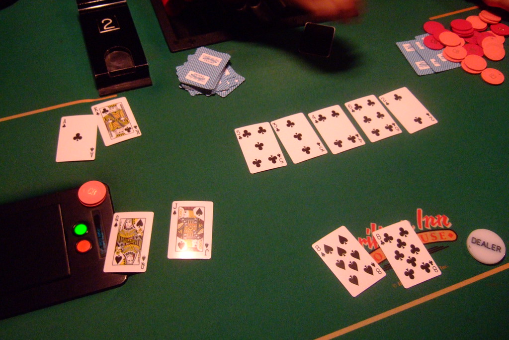 Poker Crazy Pineapple